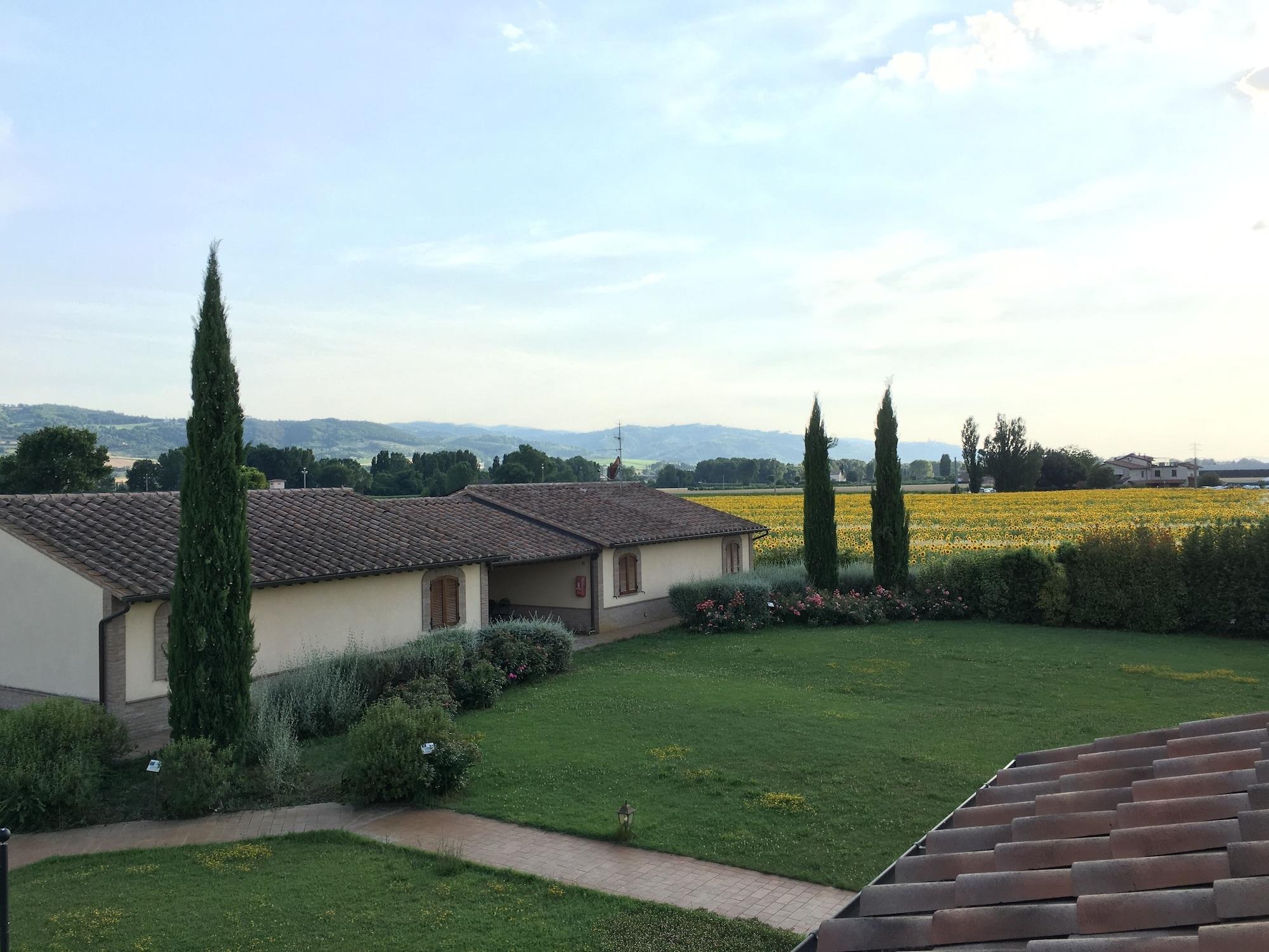 Agriturismo Le Rondini Di Francesco Di Assisi 칸나라 외부 사진