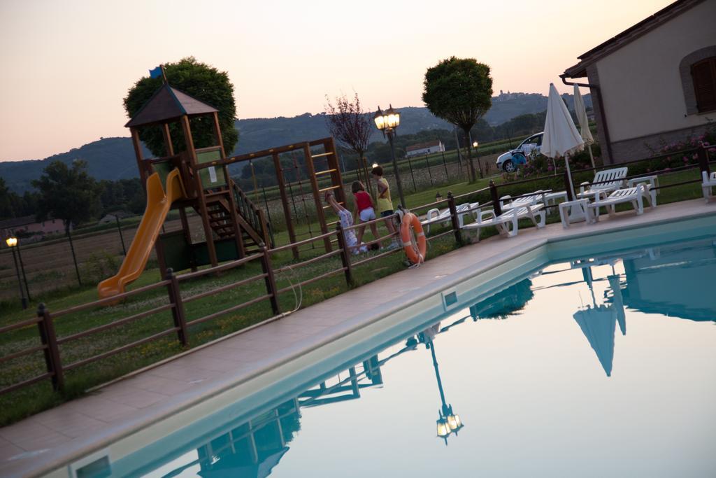 Agriturismo Le Rondini Di Francesco Di Assisi 칸나라 외부 사진