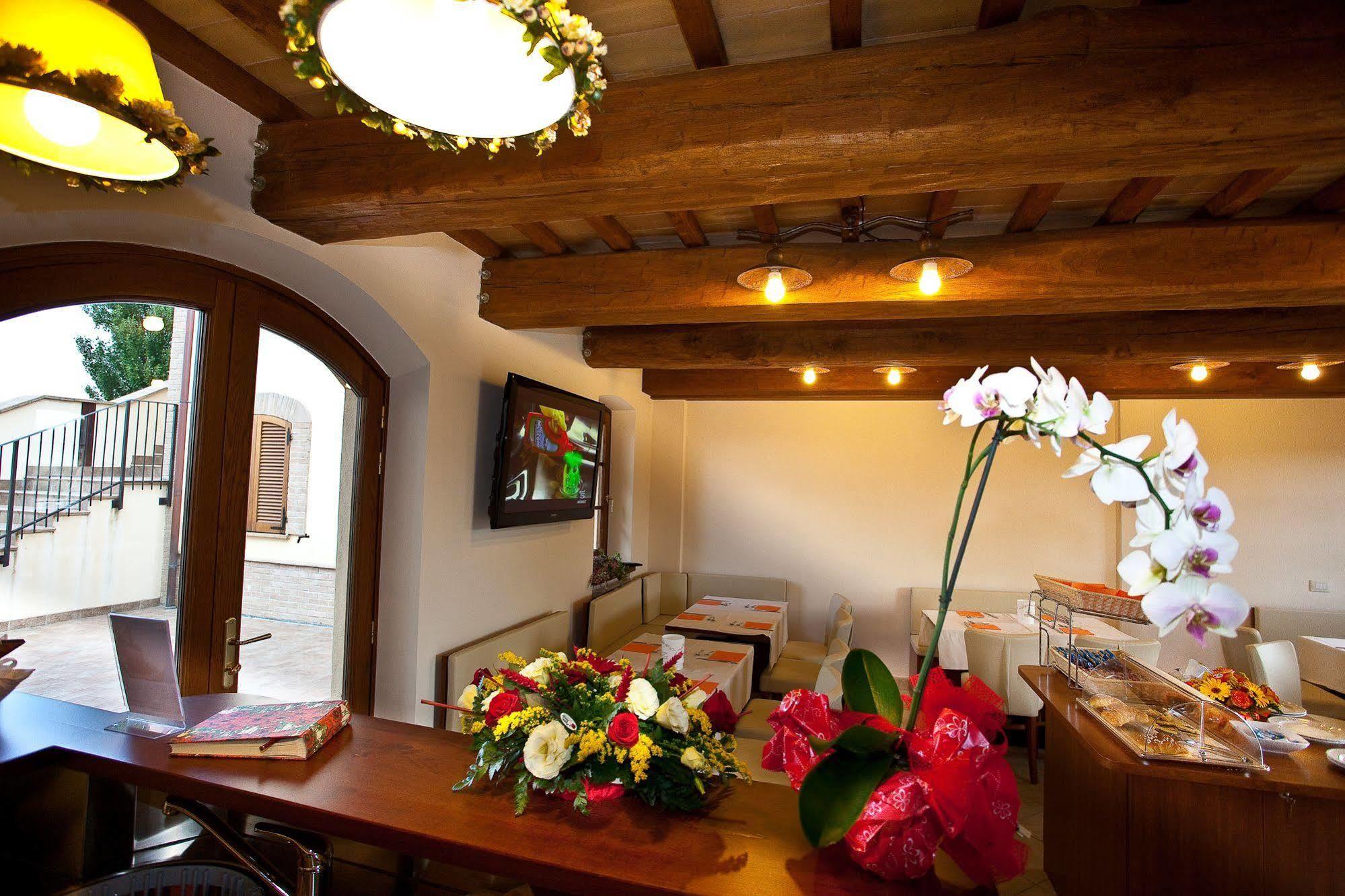 Agriturismo Le Rondini Di Francesco Di Assisi 칸나라 외부 사진