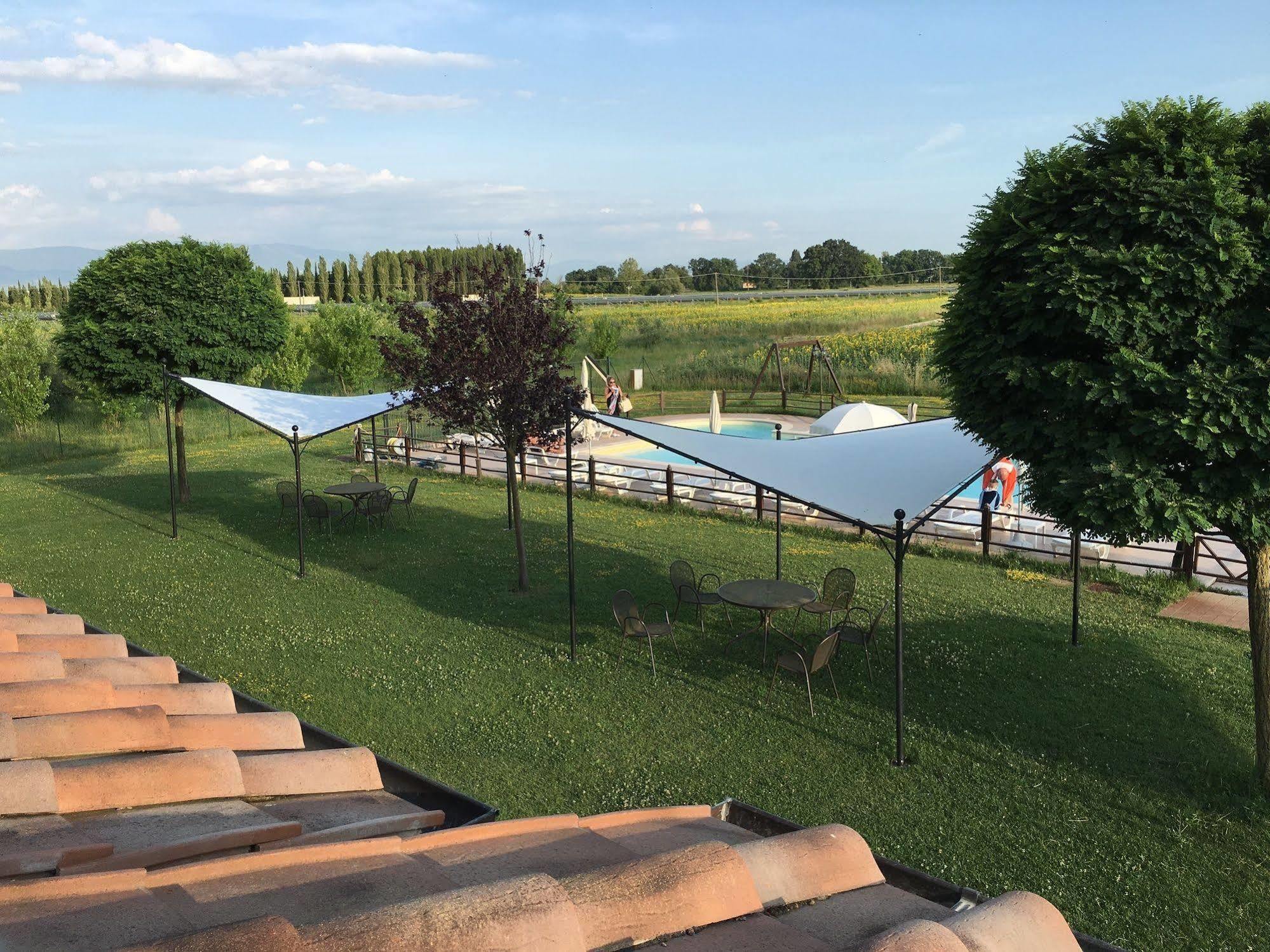 Agriturismo Le Rondini Di Francesco Di Assisi 칸나라 외부 사진
